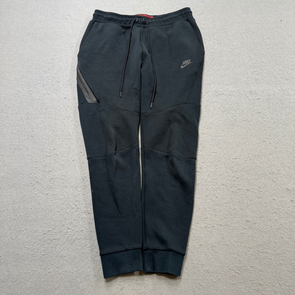 Nike Joggers Men's Medium Black Tech Fleece Tapered Leg Slim Fit Athletic Sporty